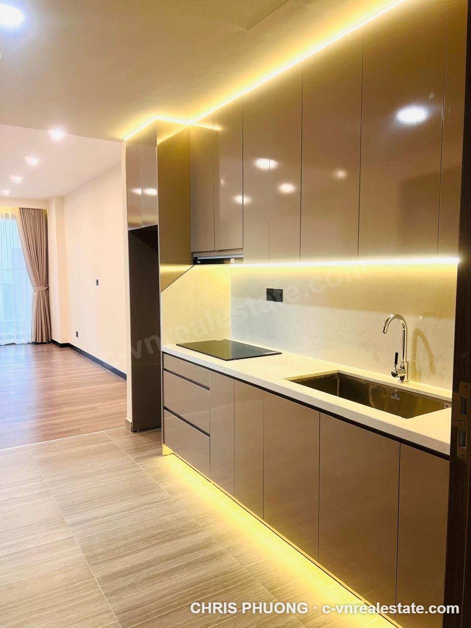 Khu bếp bàn giao cơ bản căn Studio Soho Heritage West Lake Tây Hồ
